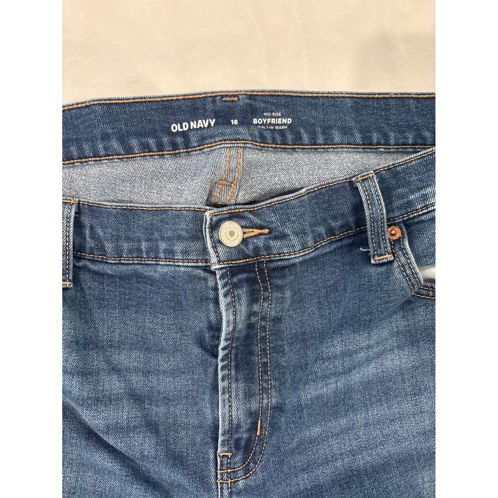 Old Navy Womens 16 Mid-Rise Boyfriend Jeans Built-In Warm Medium Wash Denim - Picture 2 of 3